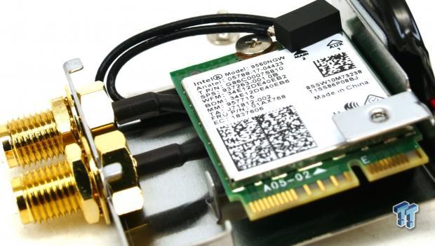 8756_21_asrock-z390-phantom-gaming-itx-ac-motherboard-preview.jpg